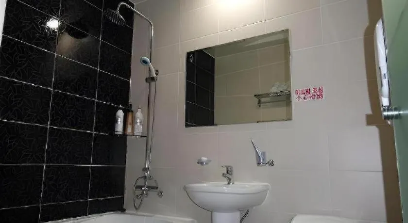 Nabiya Hotel Incheon Korsel