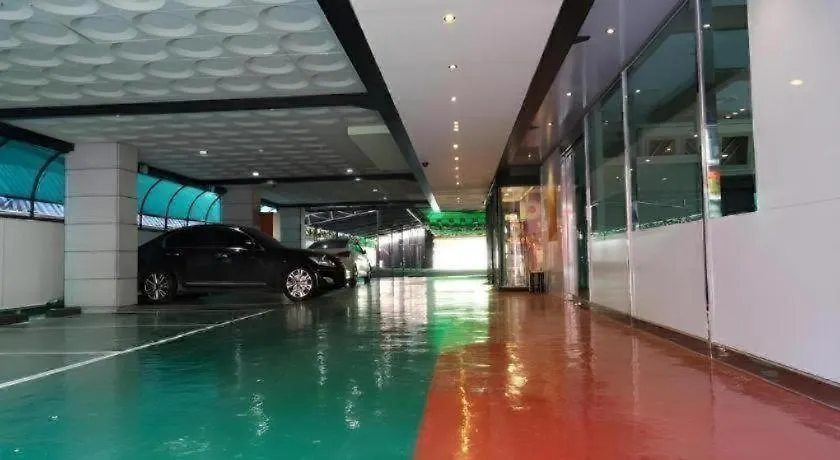 Nabiya Hotel Incheon 2*,